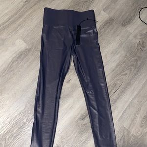 BRAND NEW! Carbon 38 leggings! Charcoal color